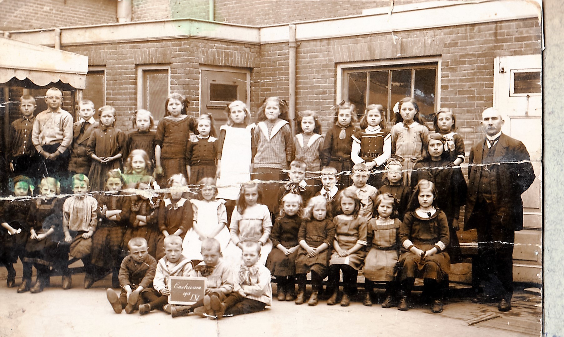 1915_Moe_LagereSchool_1_8-6-2016_21-16-02_3504x2552_2.jpg