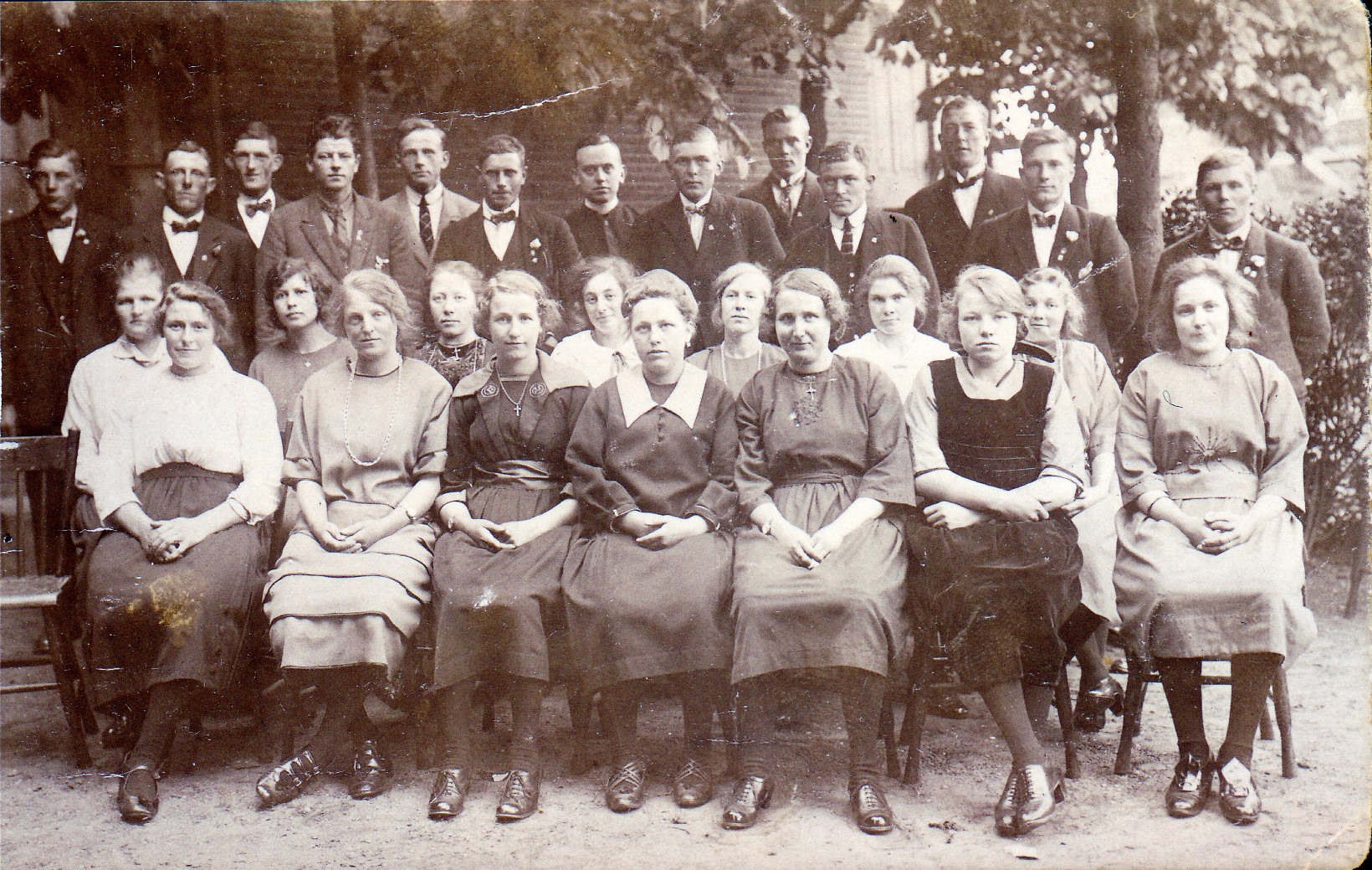 1926_omstr_met_o.a._Jo_Steeman_Cor_Steeman_Marie_Steeman-Lute_Marie_Steeman-Rijs_en_Jans_Steeman.jpg