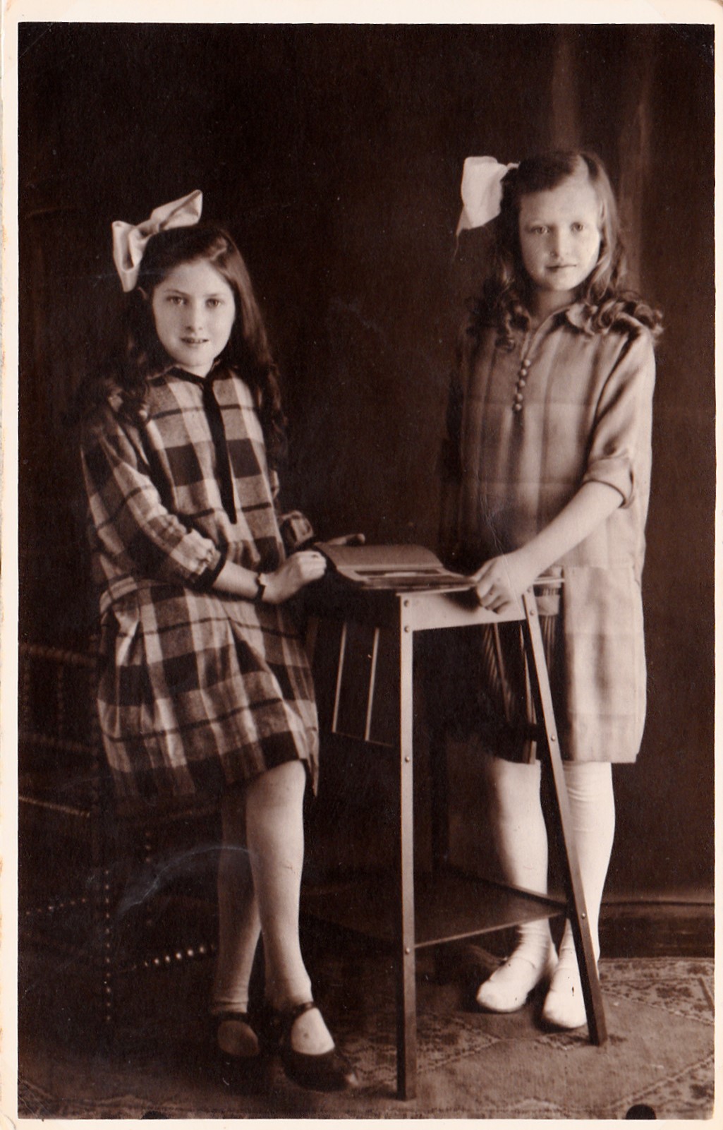 1929_Stien_stet_en_Cis_steeman_12_jaar.jpg